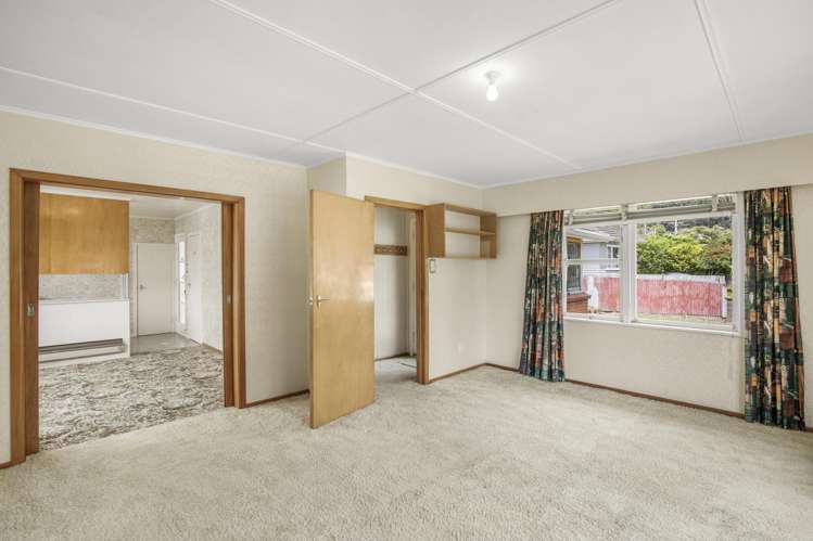 33 Lees Grove Wainuiomata_5