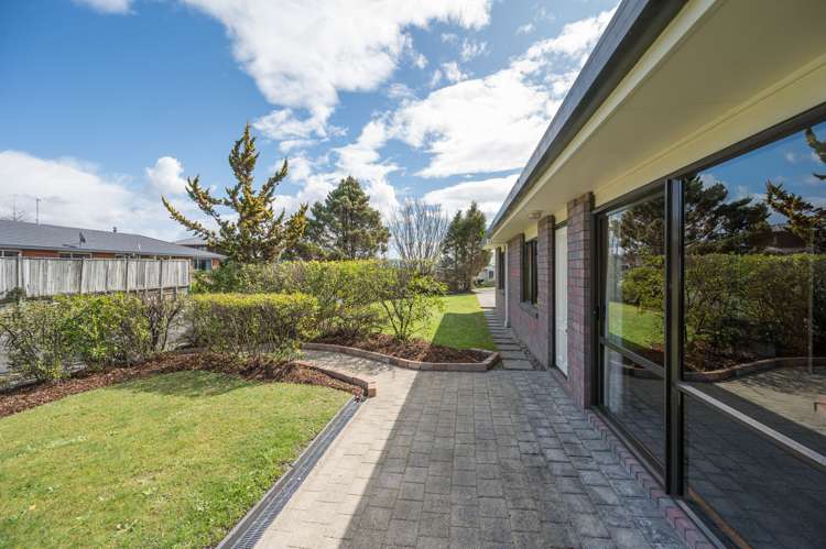 2 Lingfield Place Richmond_10