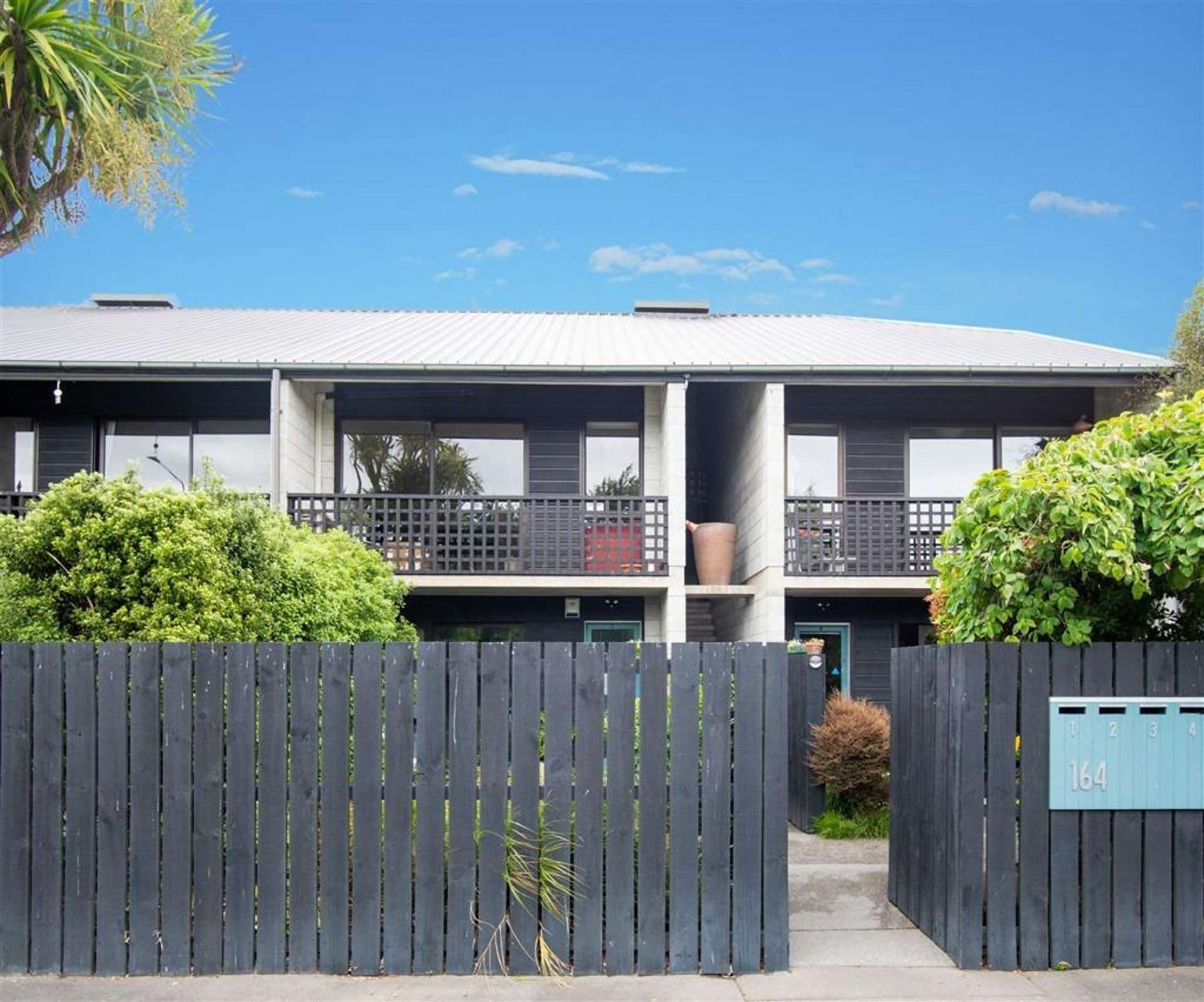 2/164 Kilmore Street City Centre_0