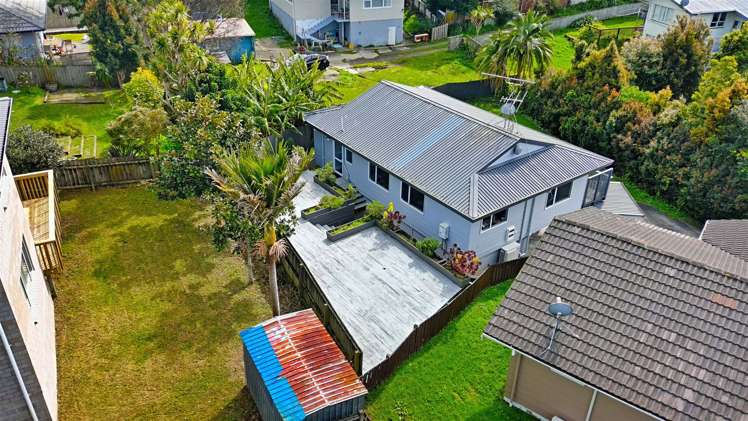 26b Meilland Place Glen Eden_13