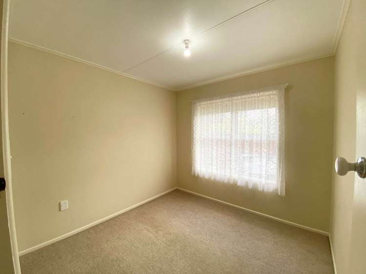 24 Blampied Road Otara_7