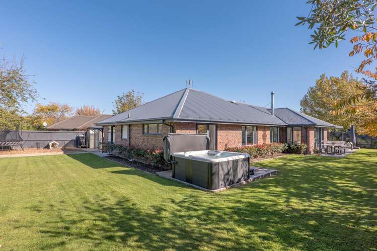 288 Southfield Drive Lincoln_24