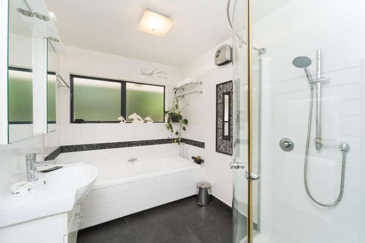 49 Schnell Drive Kelvin Grove_17