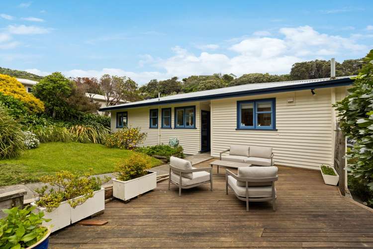 19 Robertson Street Owhiro Bay_15