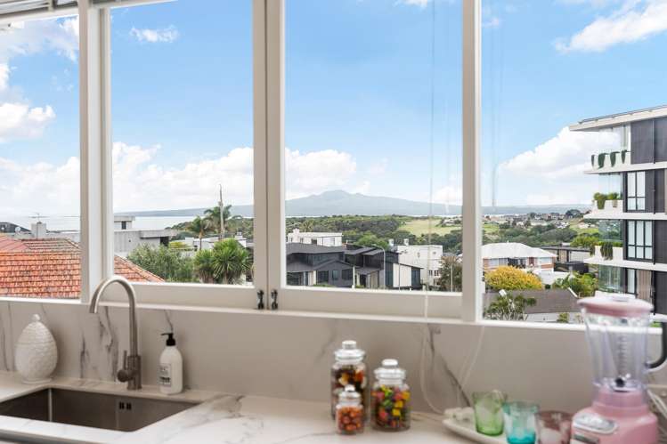 2/32 Coates Avenue Orakei_6