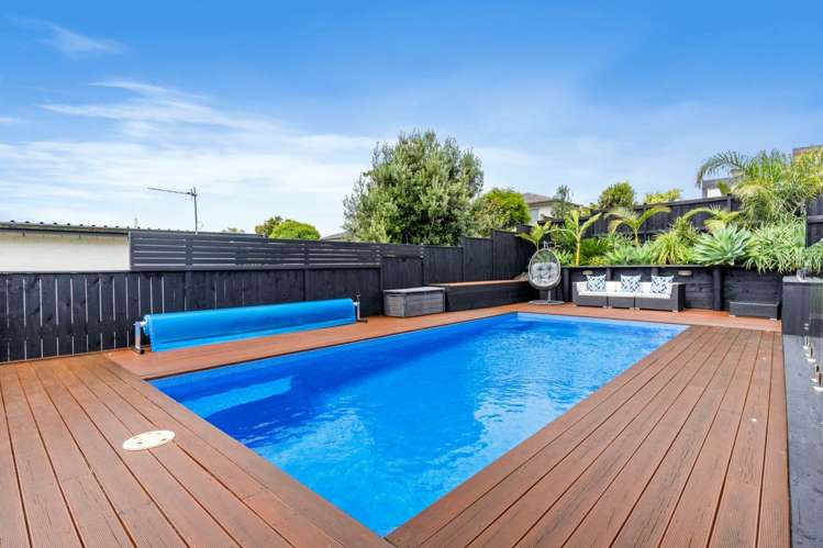 16 Lydiard Place Beachlands_28
