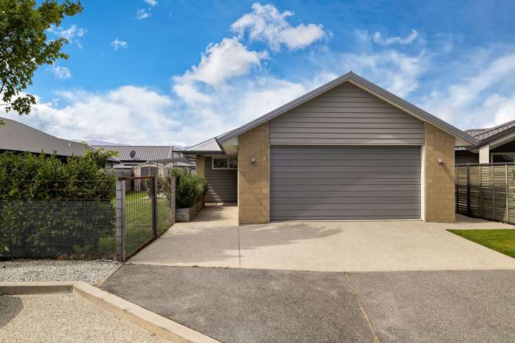 8 Coventry Crescent_5