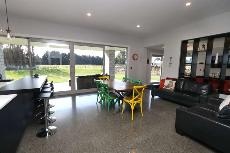 149 Smithfield Road Elgin_7