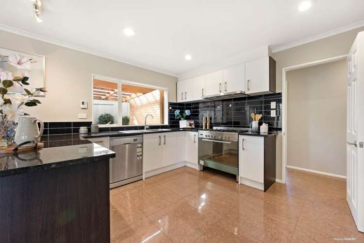 6 Agapanthus Place Flat Bush_4