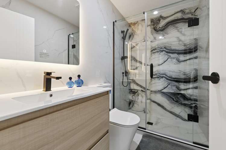 3/6 Pikitea Road Mangere Bridge_35