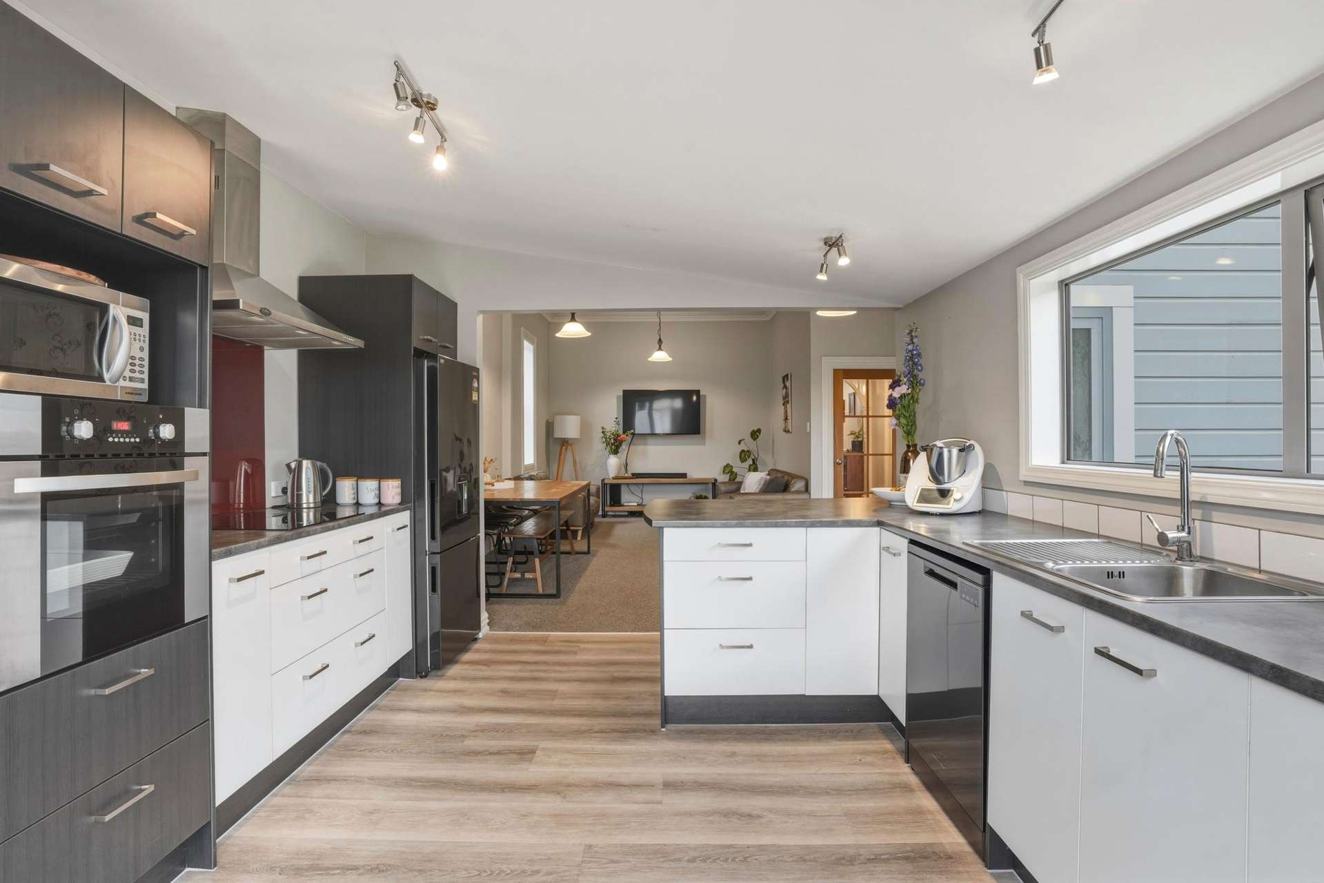 2 Baker Street Caversham_0