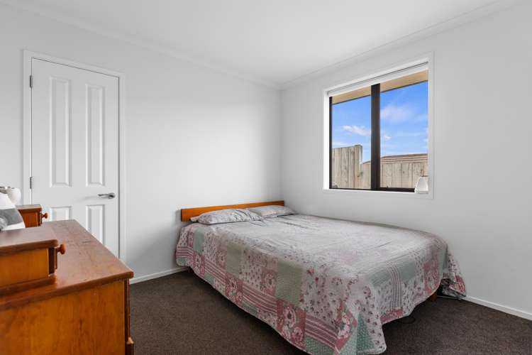 129 Ballintoy Park Drive Welcome Bay_13