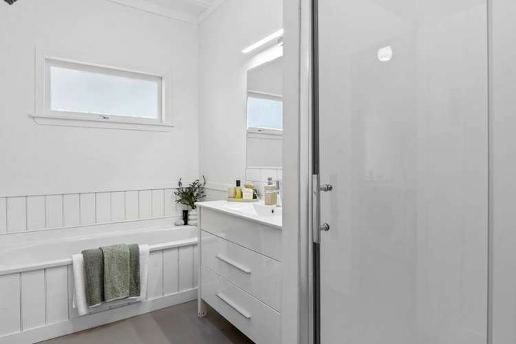 65 Aramoana Avenue Devonport_22