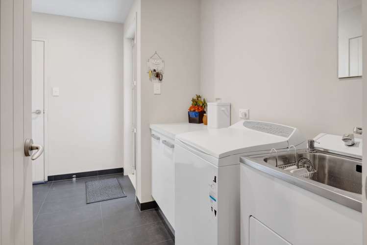 253 Lower Pitone Road Oakura_31