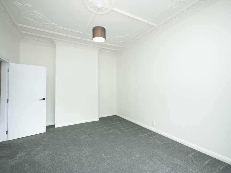 38 Crown Street North East Valley_10