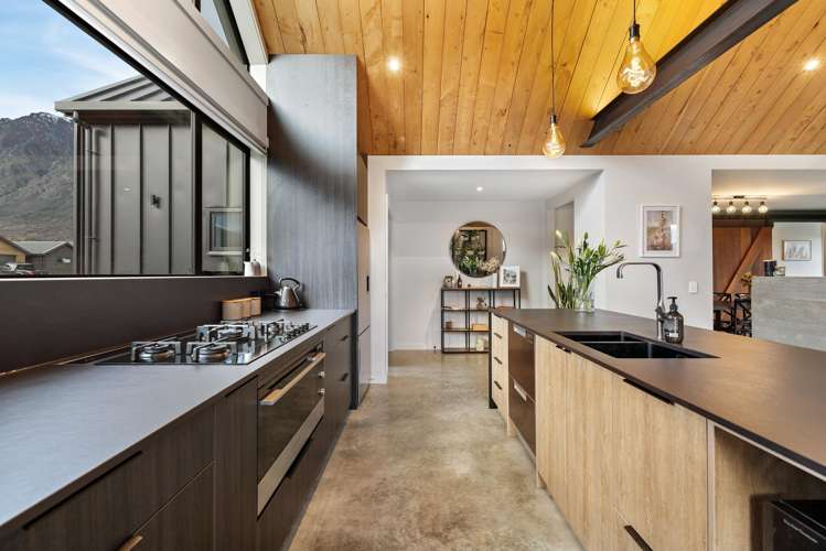 85 Jack Hanley Drive Jacks Point_10