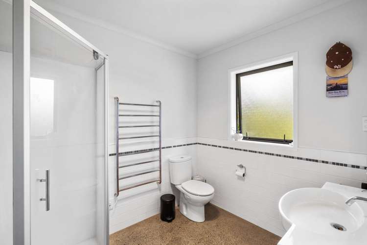 62 Elmwood Road Aongatete_21