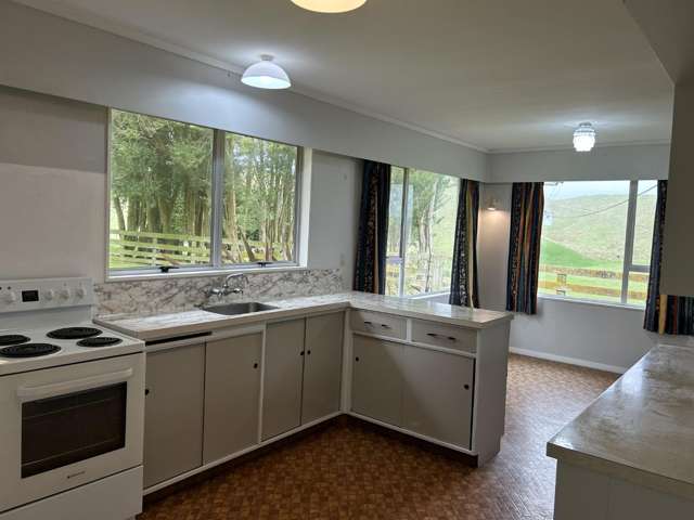 PAHIATUA-PONGAROA - 3 BEDROOMS