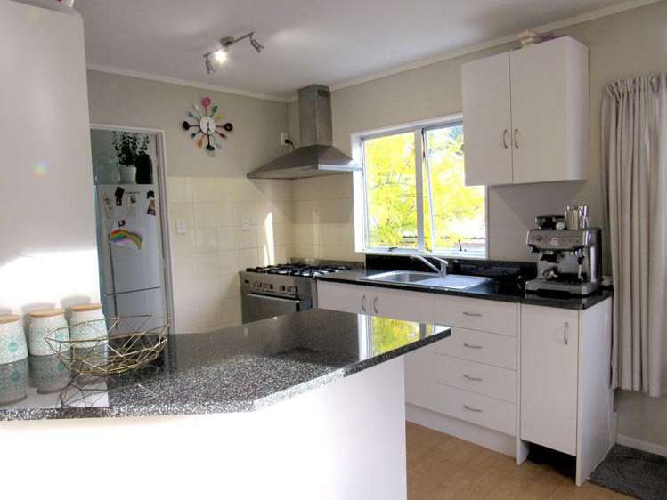 2/23 Abraham Place Saint Johns_6