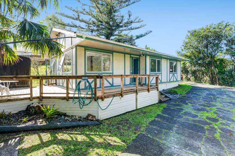 89 Brian Crescent Stanmore Bay_17