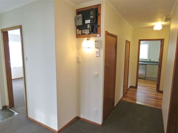 73 Petrie Street Wainuiomata_9