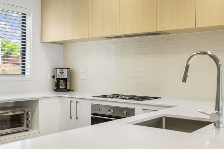 10 Orca Drive Stanmore Bay_7