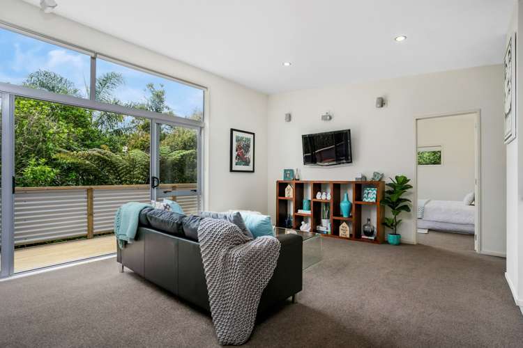 23 Crocombe Crescent Beach Haven_10