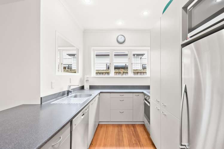 5 Thornycroft Avenue Epuni_7