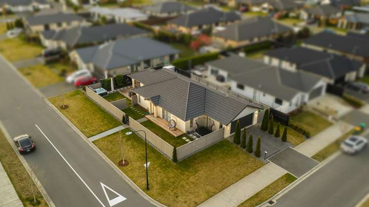 13 Northmoor Boulevard Rolleston_31