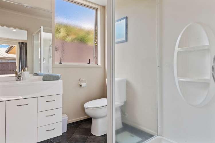 31 Oriental Parade Papamoa_12