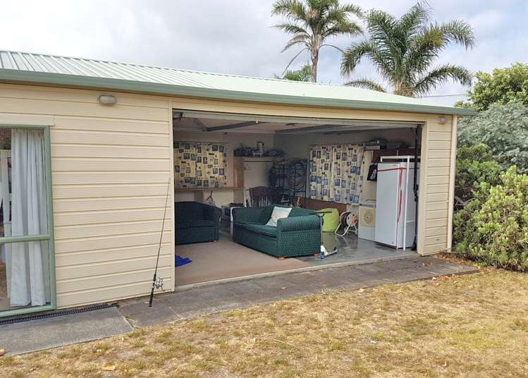 29 Slako Crescent Ruakaka_11