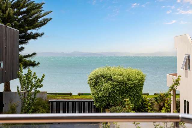 2/4 Rogers Avenue Eastern Beach_4