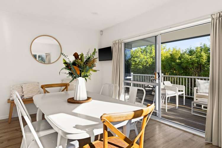 31 Busby Hill_4