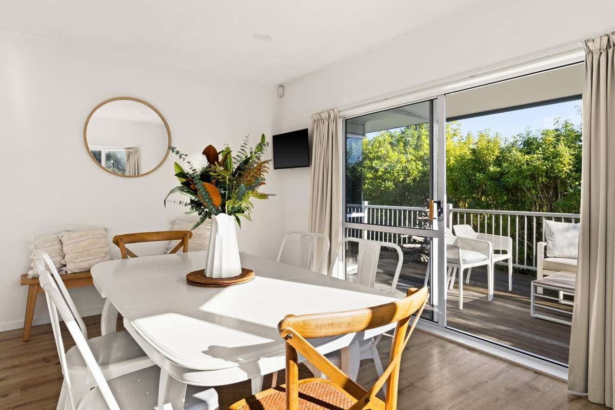 31 Busby Hill_1