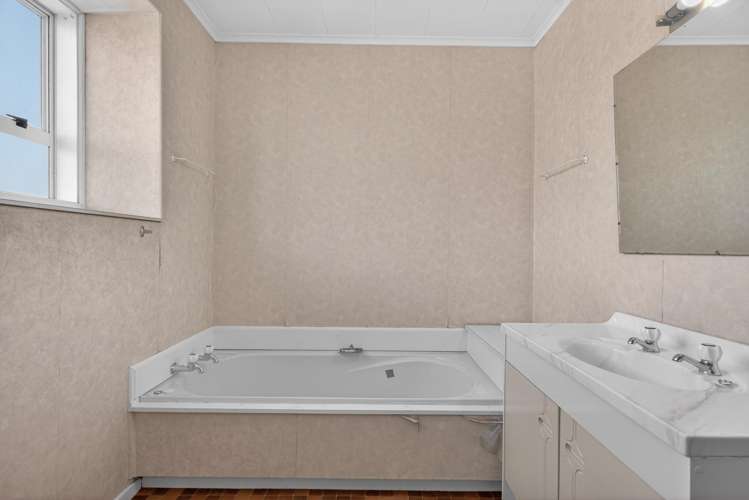 8A Kukupa Grove Heretaunga_18