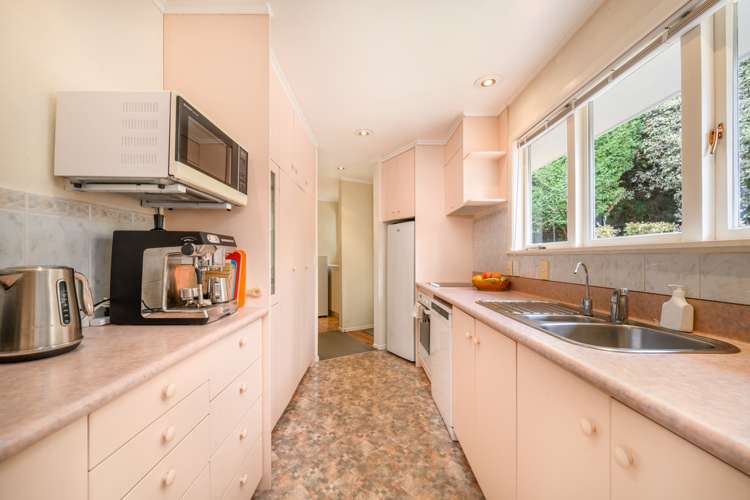 17 Hutchinsons Road Bucklands Beach_13