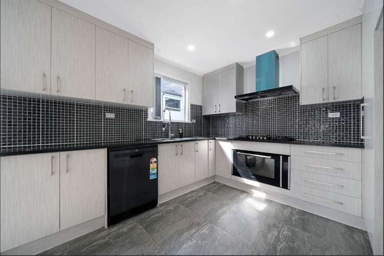 17 Kohinoor Avenue Mangere_11