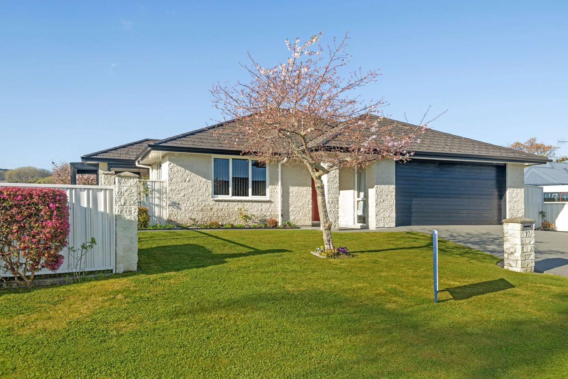 27 Margaret Place Lytton West_0