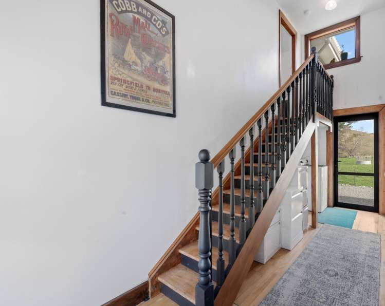 5669A West Coast Road Springfield_26