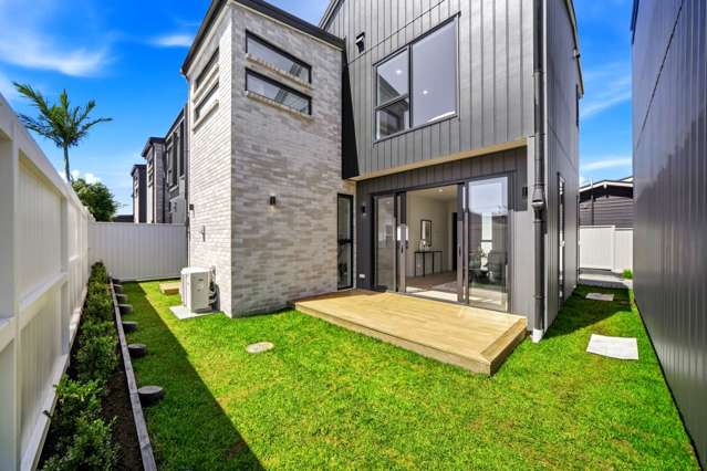 2/2 Coronation Street Belmont_3