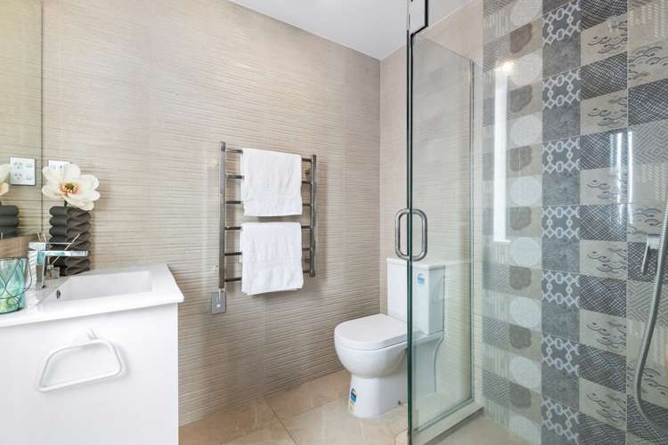 4225a Great North Road Glendene_9