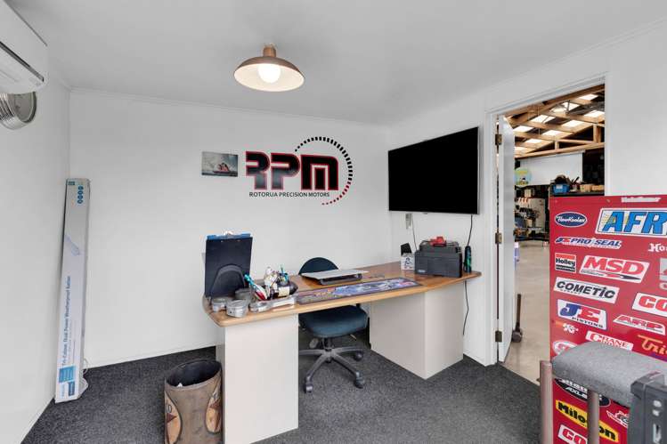 73 Clayton Road Mangakakahi_22