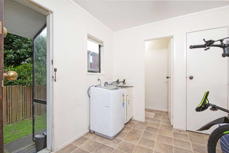 2/47 Luton Avenue Sunnyhills_10