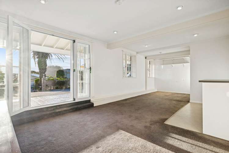 2 Queensway Three Kings_14