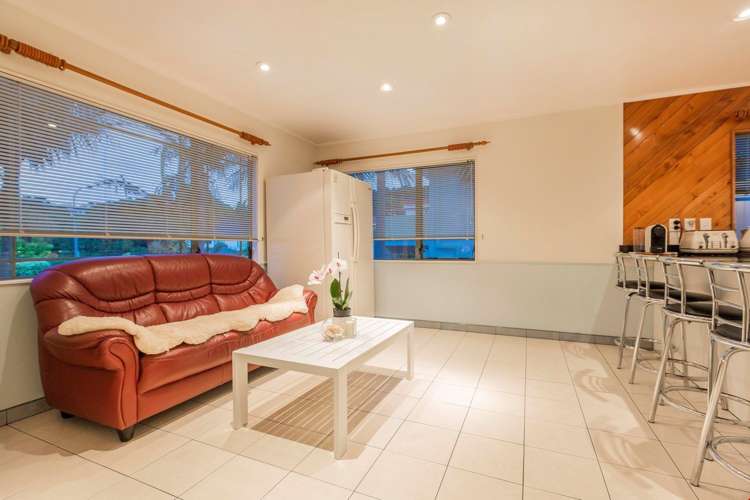 18 Silkwood Grove Totara Heights_17