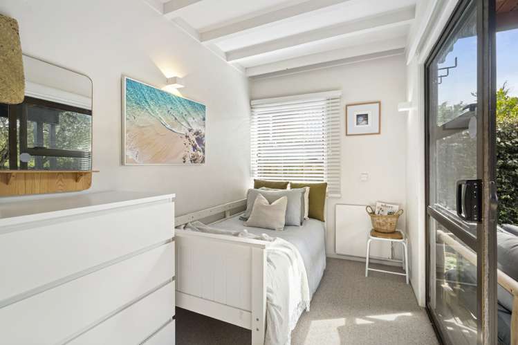 2/10 Merani Street Narrow Neck_19