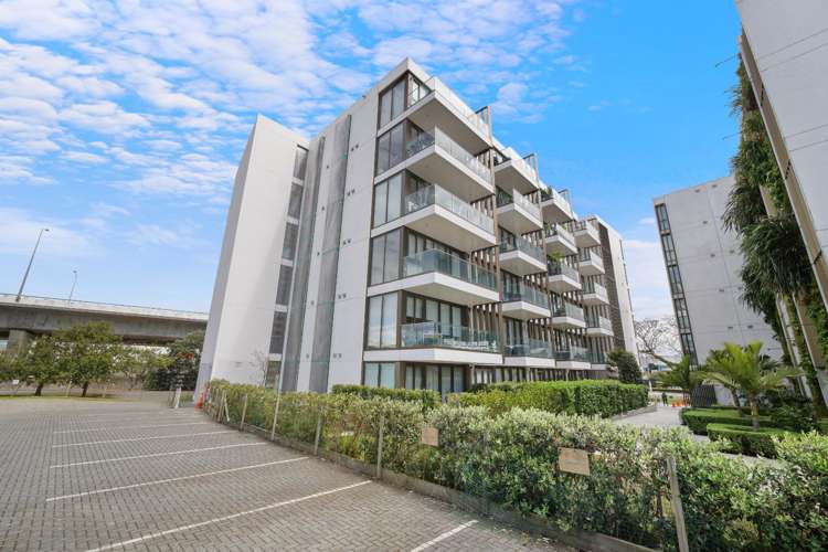 405/12 St Marks Road 1776_13