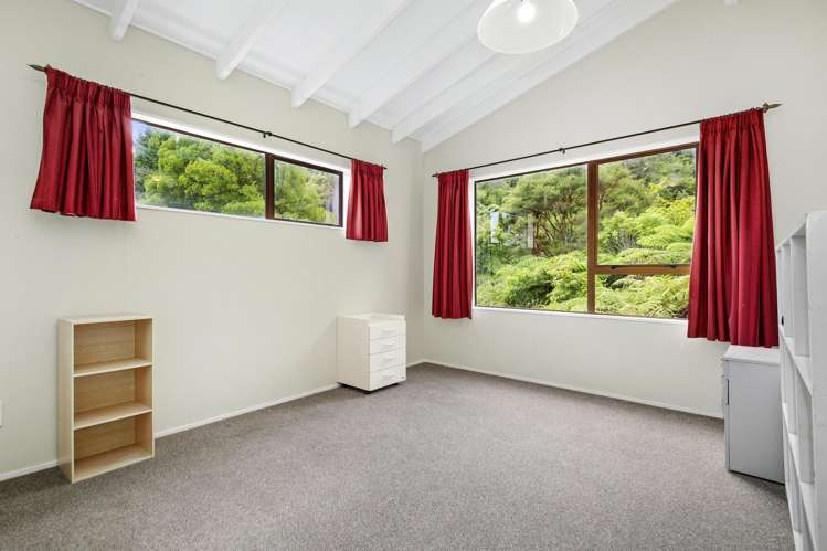 23f Kennedy Grove Stokes Valley_15