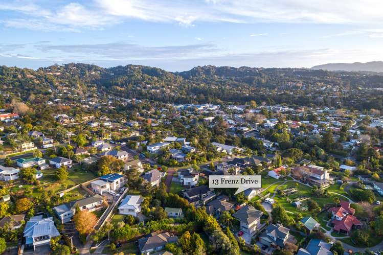 13 Frenz Drive Titirangi_24