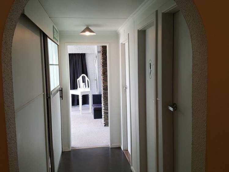 111 Centennial Avenue Alexandra_2